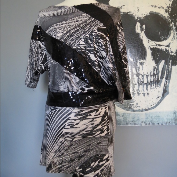 Off the Shoulder Minidress - Picture 2 of 6